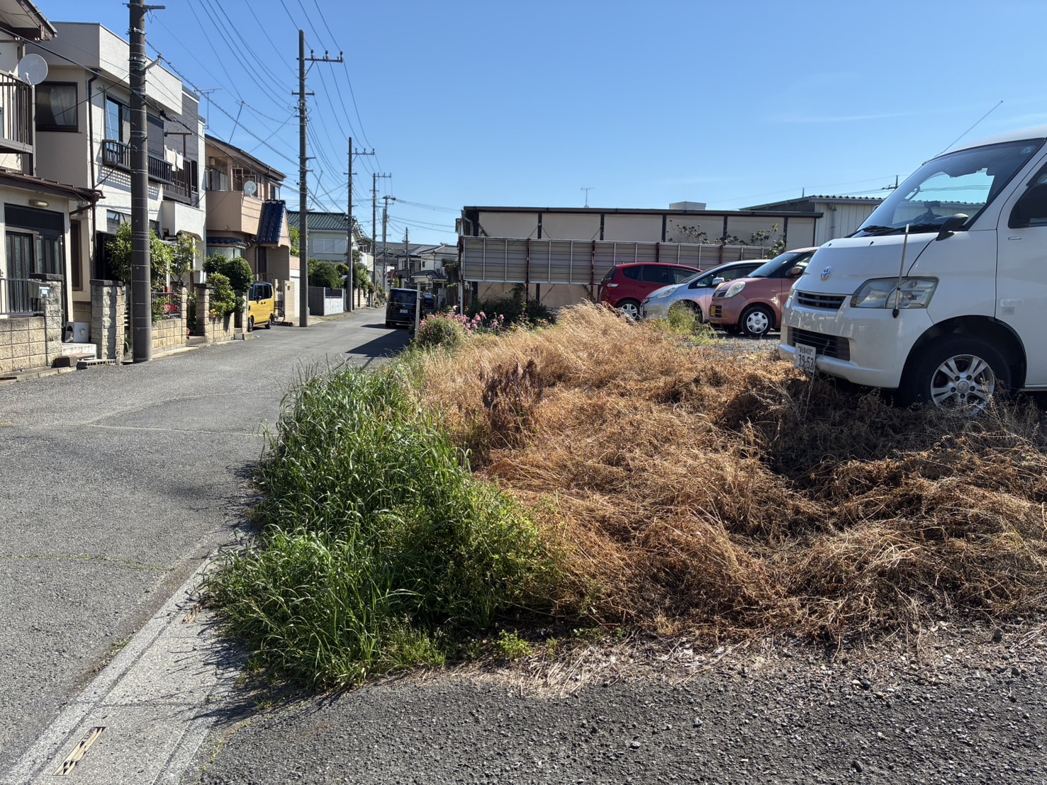 越谷市｜駐車場の雑草対策（除草剤散布） アフター